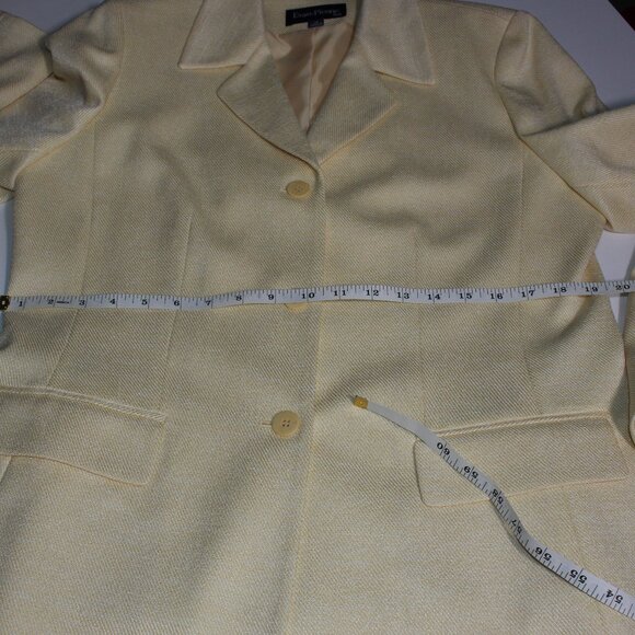 Vintage Evan-Picone 2-Piece Cream Suit with Jacket and Skirt Size 14 - Picture 8 of 15